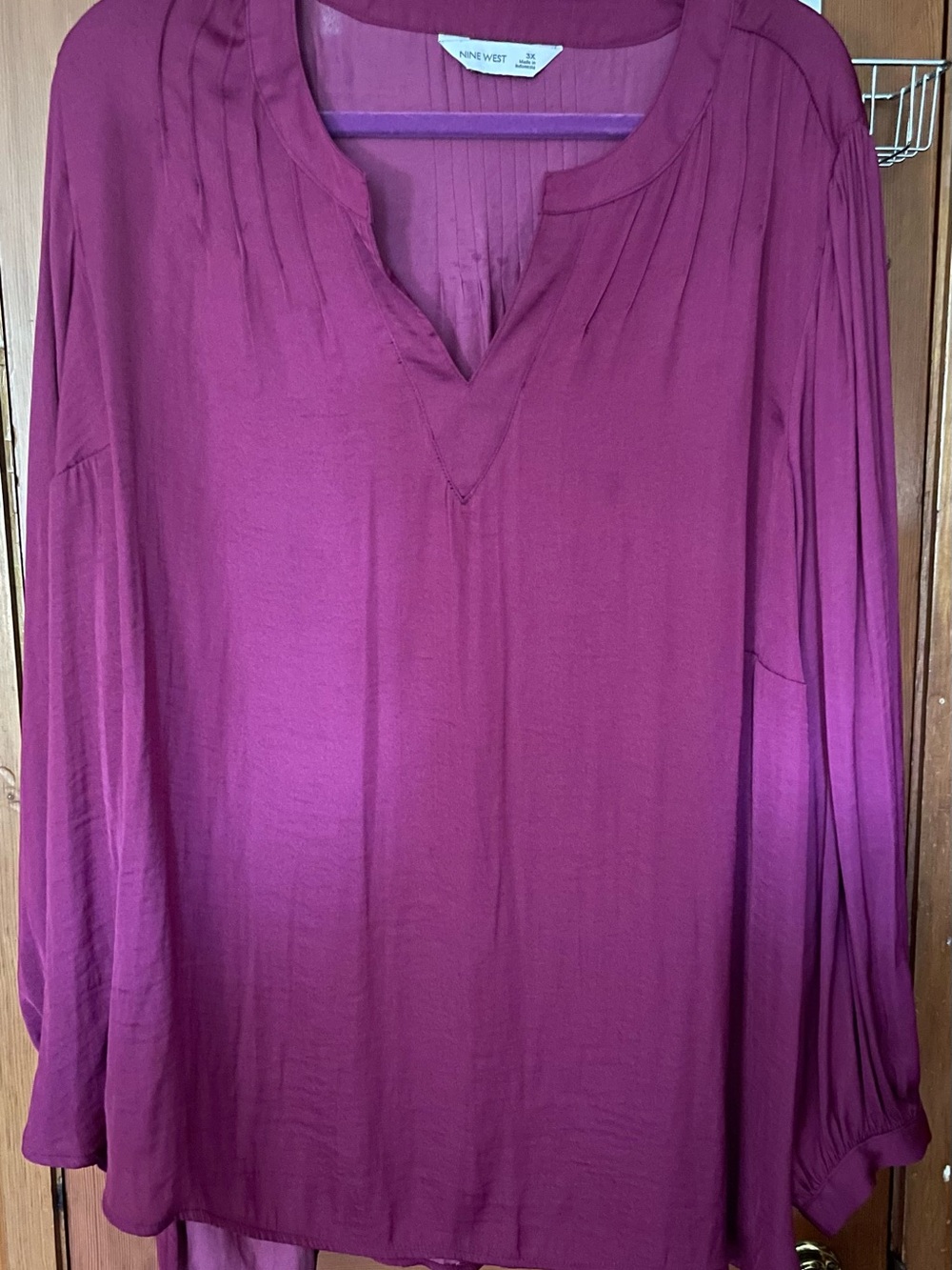 Nine West Deep Magenta V-Neck Pintuck Long Sleeve Tunic